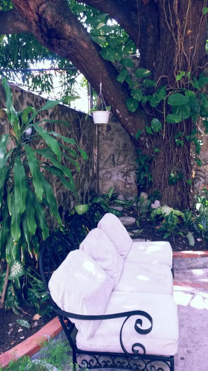 Hotel Alcaldeza - Garden House Maria Guadalupe Σάντο Ντομίγκο Εξωτερικό φωτογραφία