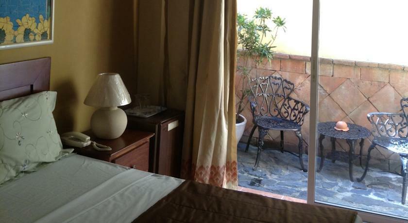 Hotel Alcaldeza - Garden House Maria Guadalupe Σάντο Ντομίγκο Εξωτερικό φωτογραφία